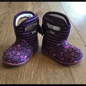 Bogs girls boots